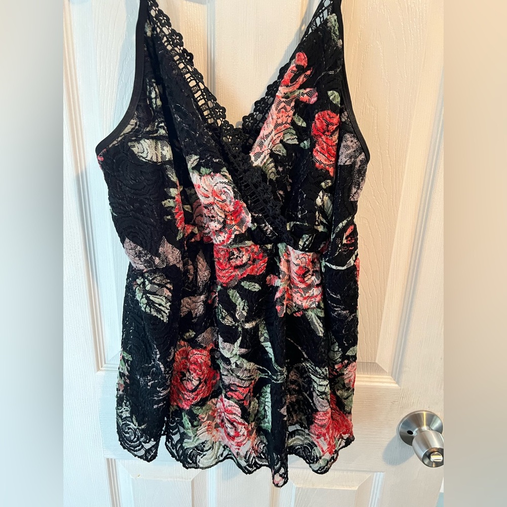 Floral sleeveless blouse